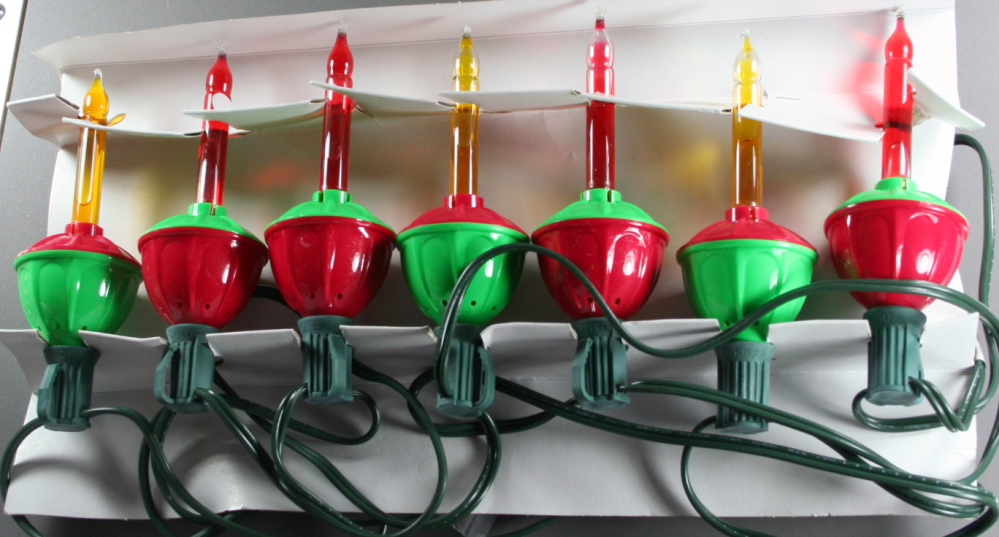 Create A Vintage Look With 1950s Christmas Lights From Grandmas Tree